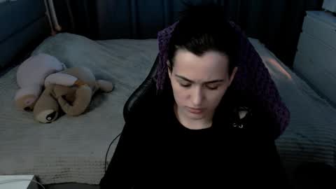 Snapshot of kira_yammy chatting on March 2026 11:00:01 PM Kira follow me online show from March 2026 11:00:01 PM