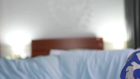 kira bloom online show from April 2026 07:45:01 AM