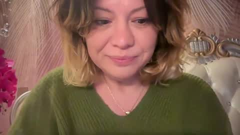 KiraDivine online show from February 2026 02:32:01 PM