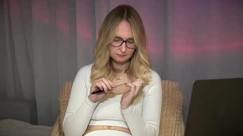 KiraFatex online show from November 2025 02:46:01 PM