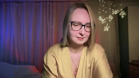 KiraFatex online show from December 2025 04:48:01 PM