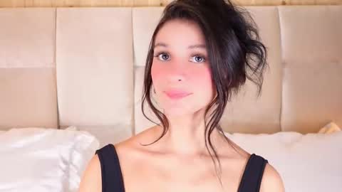 kira online show from September 2025 11:26:01 PM