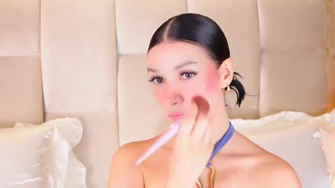 kira online show from September 2025 11:39:02 PM