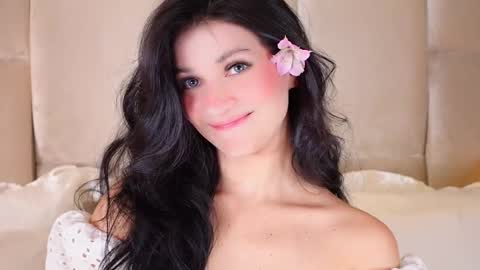 kira online show from October 2025 02:26:01 AM