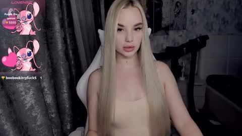 kirakrox online show from November 2025 10:10:01 PM