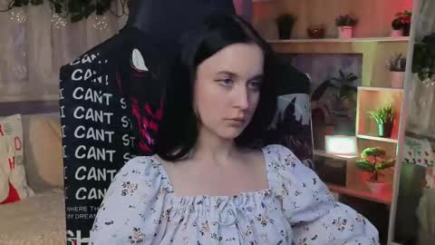 Kira    online show from March 2025 09:54:02 PM