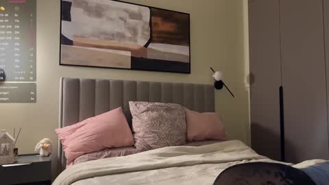 Snapshot of kiramystery chatting on December 2024 12:33:01 PM Kira online show from December 2024 12:33:01 PM