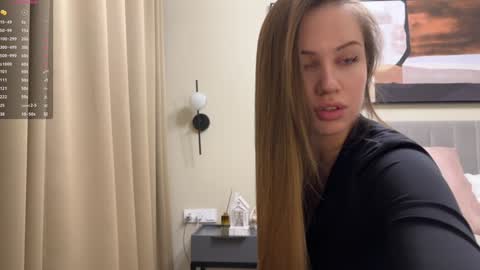 Snapshot of kiramystery chatting on January 2025 11:15:02 AM Kira online show from January 2025 11:15:02 AM