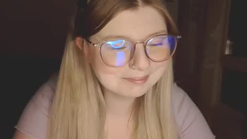 KiraYume online show from May 2026 05:51:01 PM