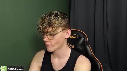 Snapshot of kirill_20_cm chatting on February 2026 12:07:01 AM Kirill and Andrey online show from February 2026 12:07:01 AM