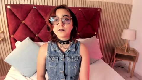 Samantha  Velvet online show from April 2026 08:09:02 PM