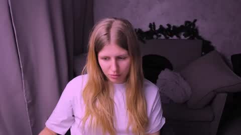 Kira online show from January 2025 09:08:02 PM