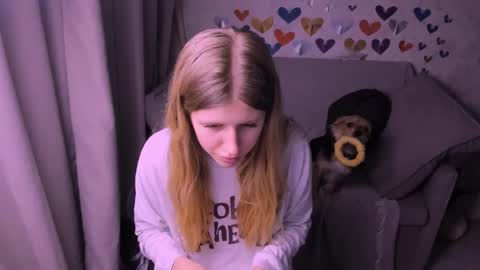 Kira online show from February 2025 08:11:02 PM