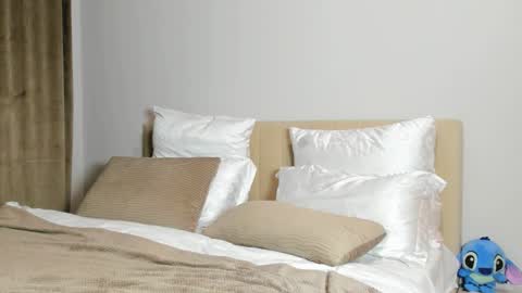 Kira online show from January 2026 08:34:01 PM