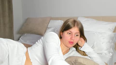 Kira online show from February 2026 08:41:02 PM