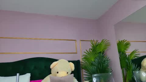 Snapshot of kirrawhite chatting on November 2025 07:08:02 AM Kirra online show from November 2025 07:08:02 AM