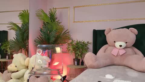 Kirra online show from March 2026 05:19:01 AM