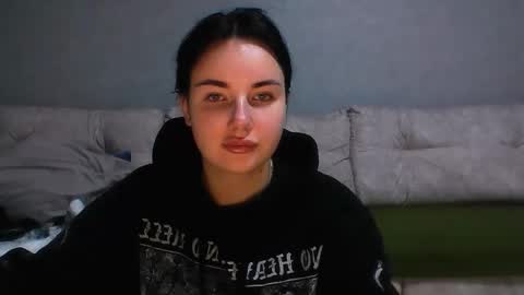 Kira online show from October 2025 07:26:02 PM