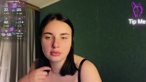 Kira online show from April 2026 08:06:02 PM