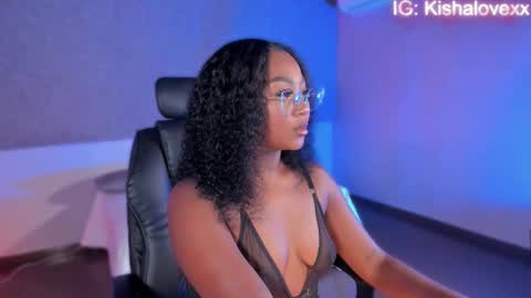 kishalove_ online show from October 2025 10:36:02 AM