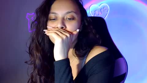 kiss_ameliaa online show from February 2025 08:20:02 PM