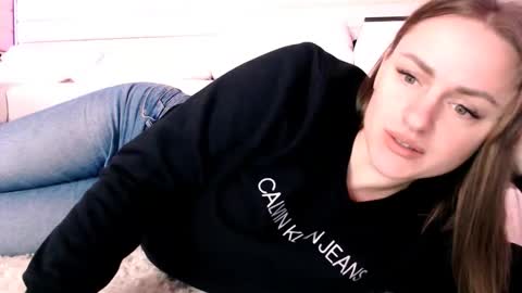 Snapshot of kiss_ksu chatting on April 2026 04:21:02 AM Kiss Ksu online show from April 2026 04:21:02 AM