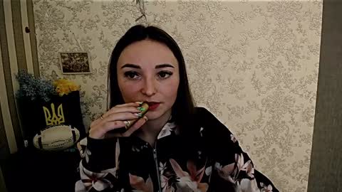 Snapshot of kiss_shy chatting on January 2025 09:19:01 AM Valeria online show from January 2025 09:19:01 AM