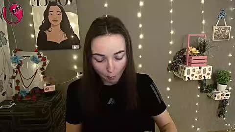 Snapshot of kiss_shy chatting on March 2025 11:33:01 AM Valeria online show from March 2025 11:33:01 AM