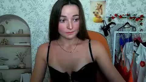Snapshot of kiss_shy chatting on October 2025 03:22:01 PM Valeria online show from October 2025 03:22:01 PM