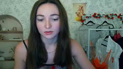 Snapshot of kiss_shy chatting on November 2025 08:13:02 AM Valeria online show from November 2025 08:13:02 AM