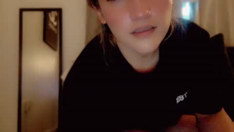 Kissah Kreampuff online show from January 2025 03:18:01 PM