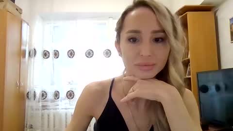 kissandbelle online show from November 2025 07:29:01 AM