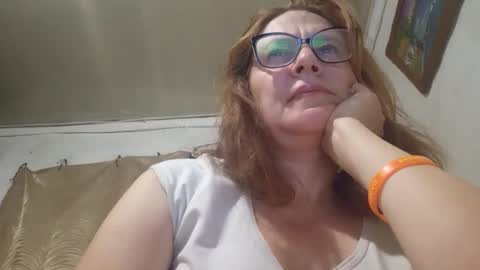 kissandvibe online show from November 2025 07:25:02 PM