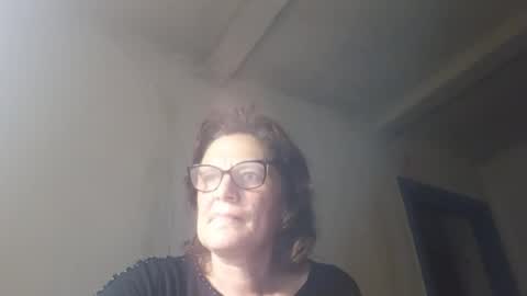 kissandvibe online show from May 2026 07:00:01 PM