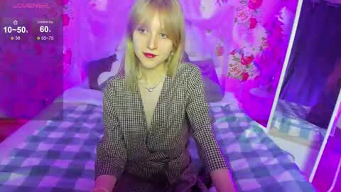 christie online show from November 2025 06:19:02 PM