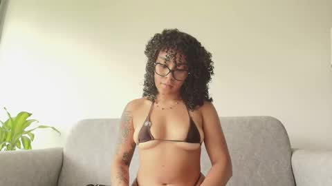 Snapshot of kisscocoaxo chatting on April 2026 06:11:02 PM cocoa online show from April 2026 06:11:02 PM