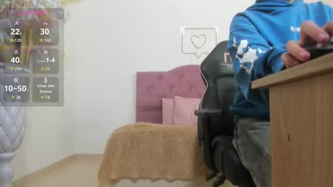 KISSI  online show from October 2025 11:42:02 AM