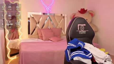 KISSI  online show from October 2025 12:06:01 PM
