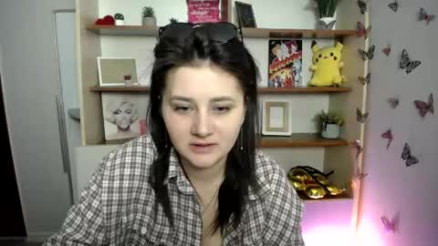 kissleoxx online show from May 2026 12:20:01 PM
