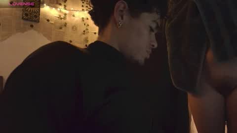 Snapshot of kisstarxxx chatting on October 2025 05:08:02 AM Helena and Brad online show from October 2025 05:08:02 AM