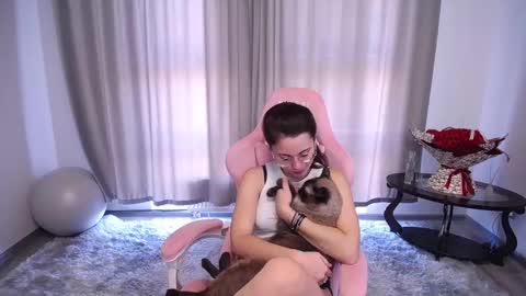 Snapshot of kisulya_meow246 chatting on September 2025 07:10:02 AM Vikki Rose online show from September 2025 07:10:02 AM