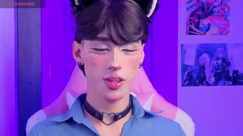 Snapshot of kitsuneplay_ chatting on April 2026 05:30:02 PM Salvatore online show from April 2026 05:30:02 PM