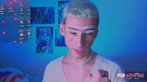 Snapshot of kitsuneplay_ chatting on July 2026 08:52:02 PM Salvatore online show from July 2026 08:52:02 PM