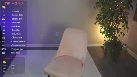 Snapshot of kitten142 chatting on April 2026 10:04:02 PM Athena Rose online show from April 2026 10:04:02 PM