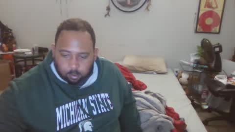 Snapshot of kitten2099 chatting on February 2025 04:58:01 PM Kitten and rebellious online show from February 2025 04:58:01 PM