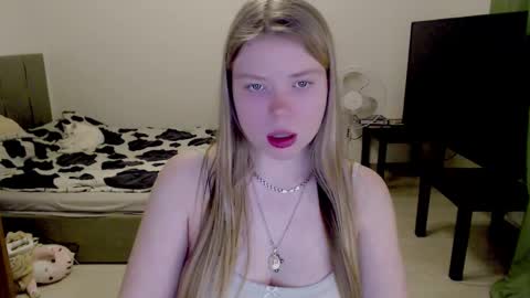Jennyblonde and Emmabrunette online show from February 2025 09:47:01 PM