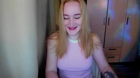 Snapshot of kitten_sun chatting on May 2026 01:25:02 AM kitten_sun online show from May 2026 01:25:02 AM