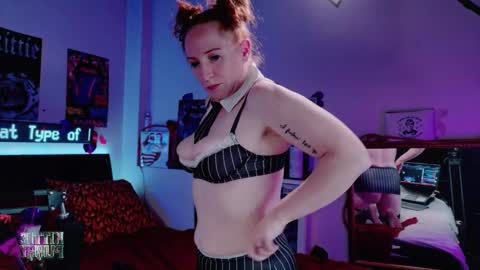 Snapshot of kittiepurry chatting on June 2026 04:02:01 AM Kittie Purry online show from June 2026 04:02:01 AM