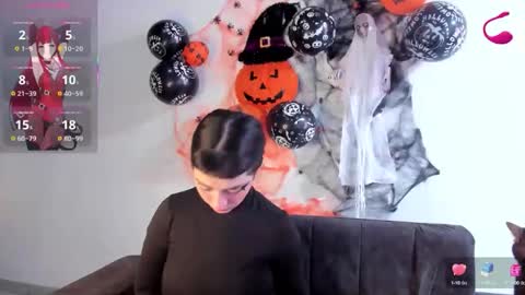 kitty__chs online show from October 2025 12:23:02 PM