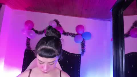 Snapshot of kitty__chs chatting on February 2026 12:59:02 PM kitty__chs online show from February 2026 12:59:02 PM